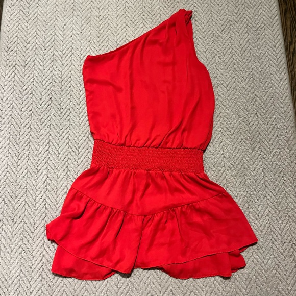 One Shoulder Ruffle Mini - Picture 3 of 4